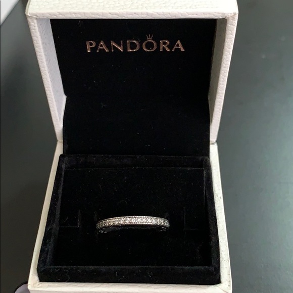Pandora “Sparkle and Hearts” Ring - Picture 1 of 1